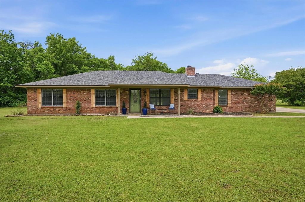 3347 Carriage Circle, Sherman