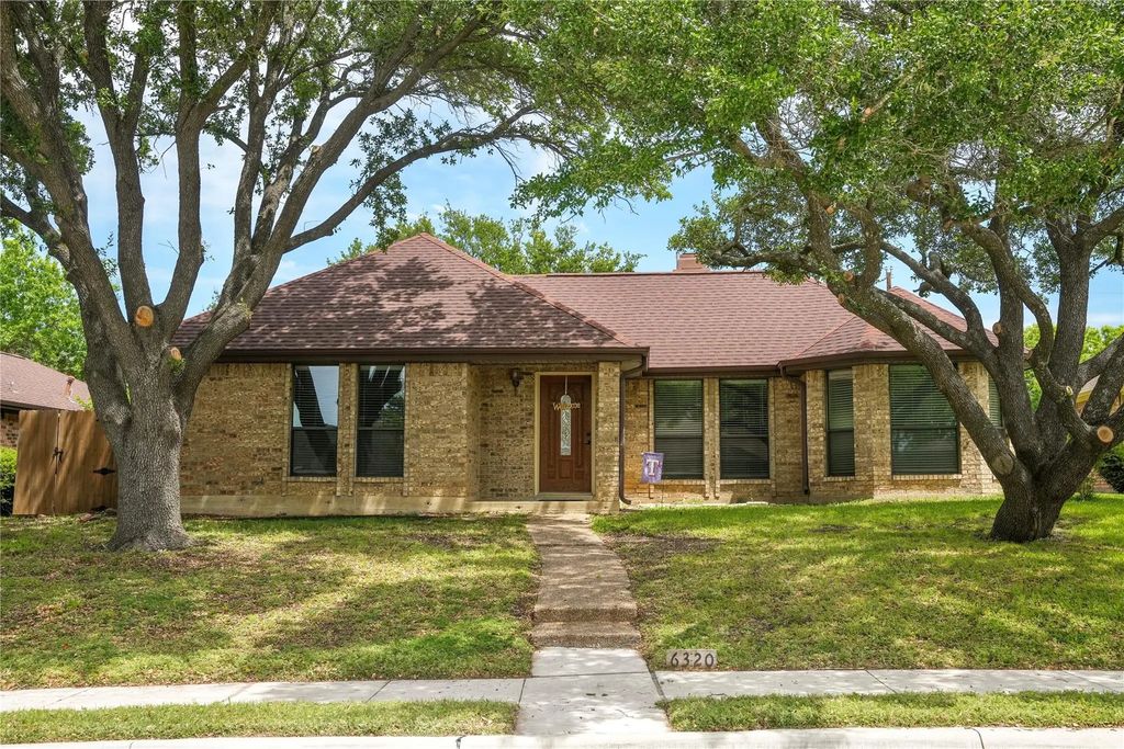 6320 Leasa Court, Sachse