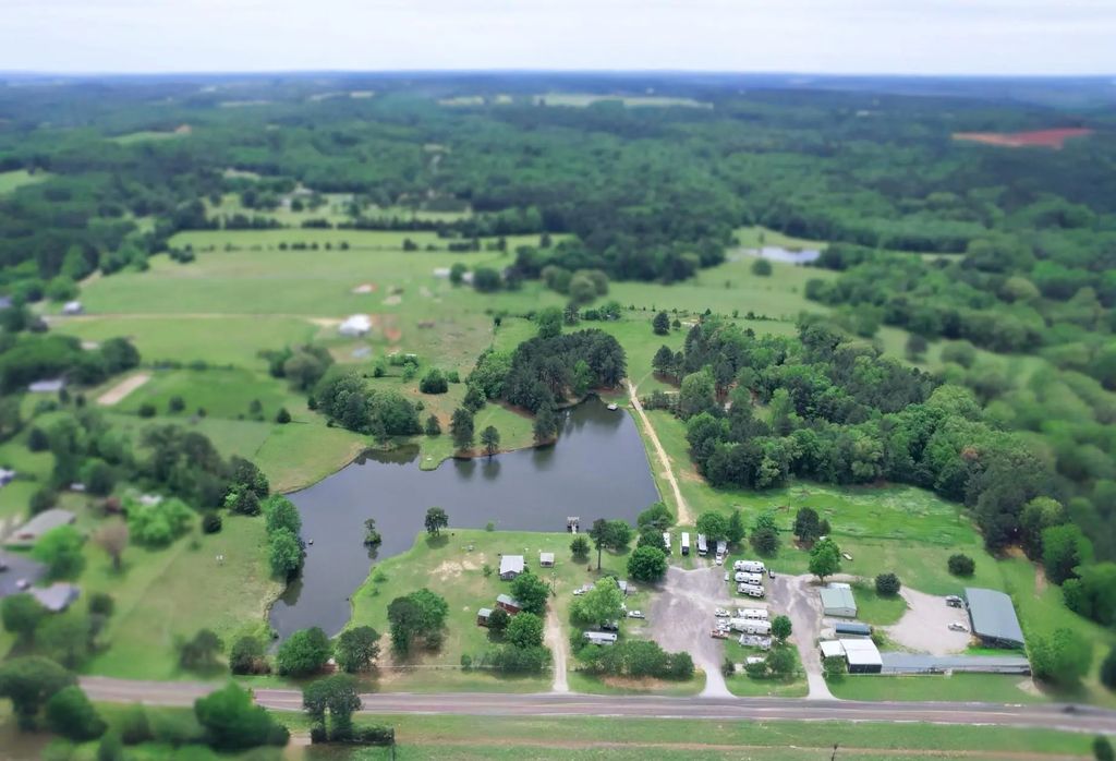 4413 Fm 16 W, Tyler
