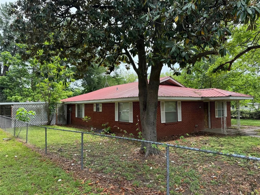 621 French Street, Trinidad