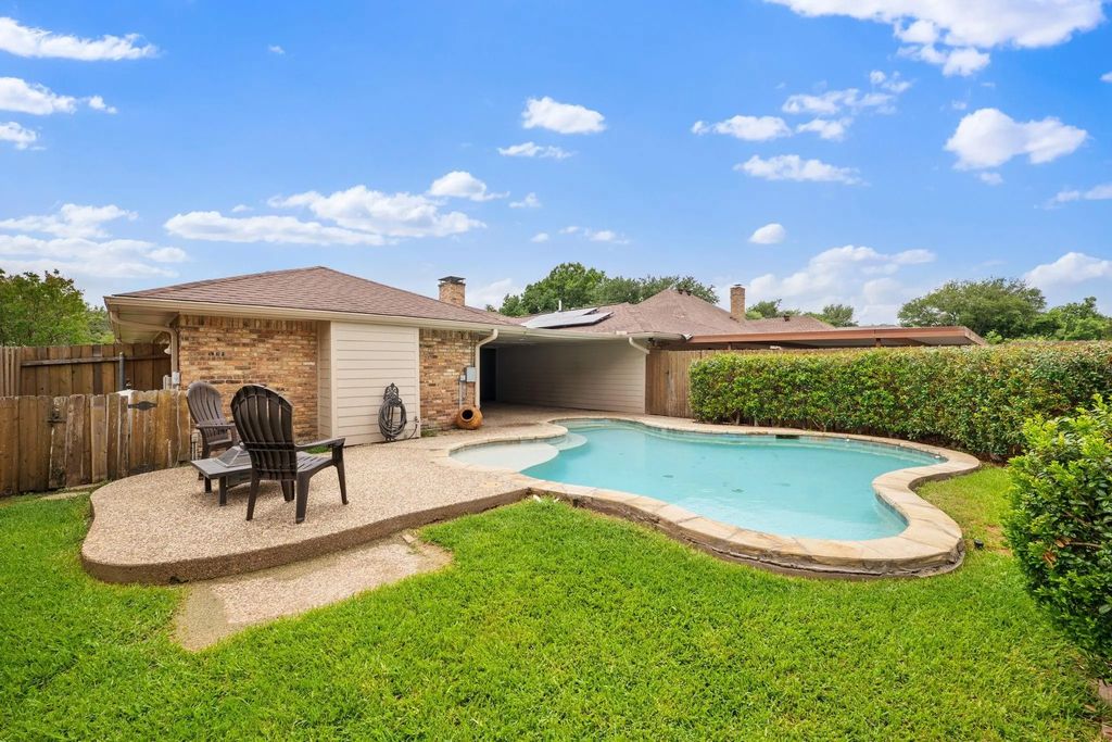 1947 Chesham Drive, Carrollton