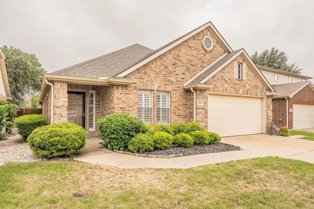 4504 Chris Drive, Fort Worth