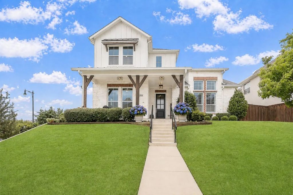 13616 Walsh Avenue, Fort Worth