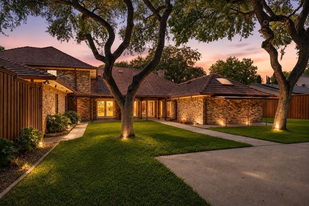 13216 Hillcrest Road, Dallas