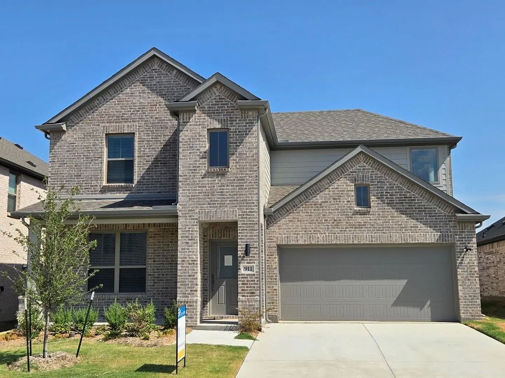 911 Sleepy Landing Drive, Lavon