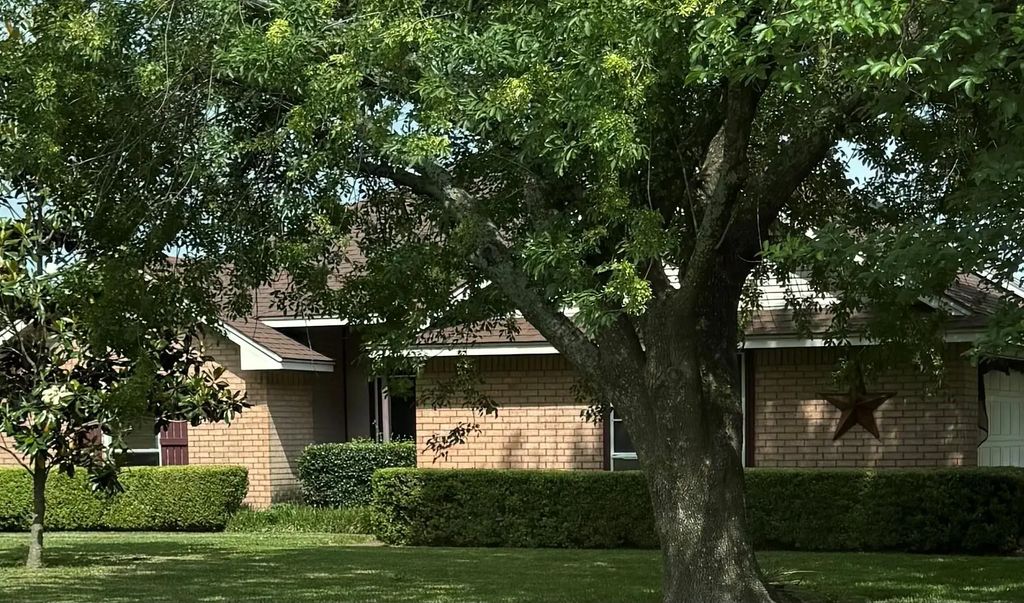 202 Castleridge Drive, Red Oak