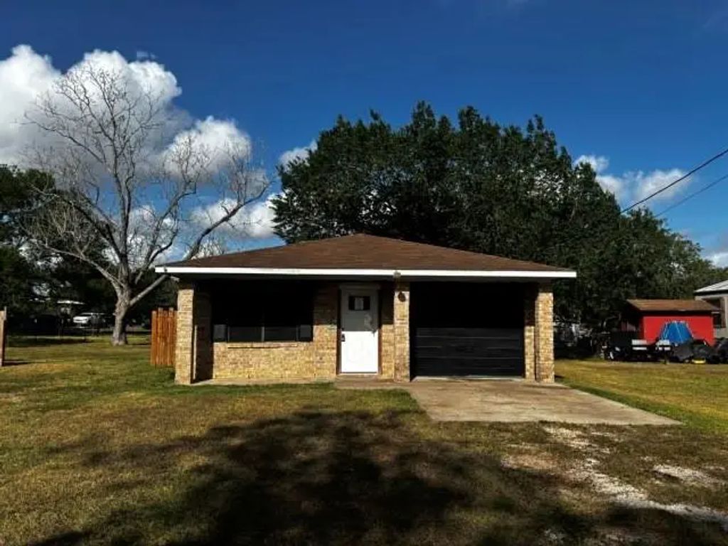 122 Rosa Street, Edna