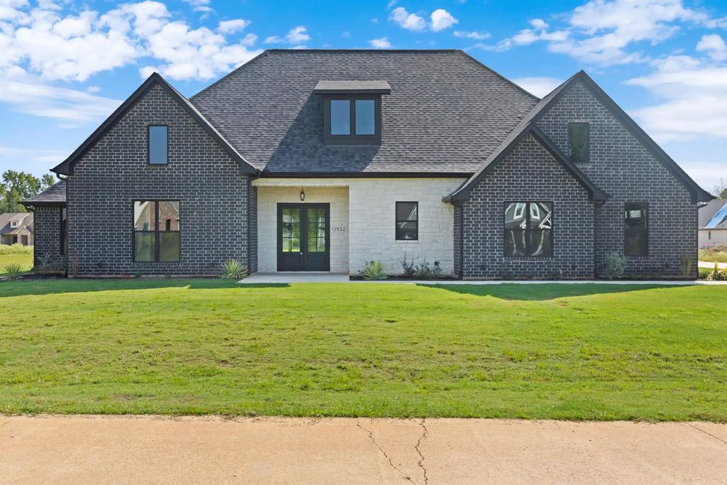 13932 Cedar Vista Lane, Tyler