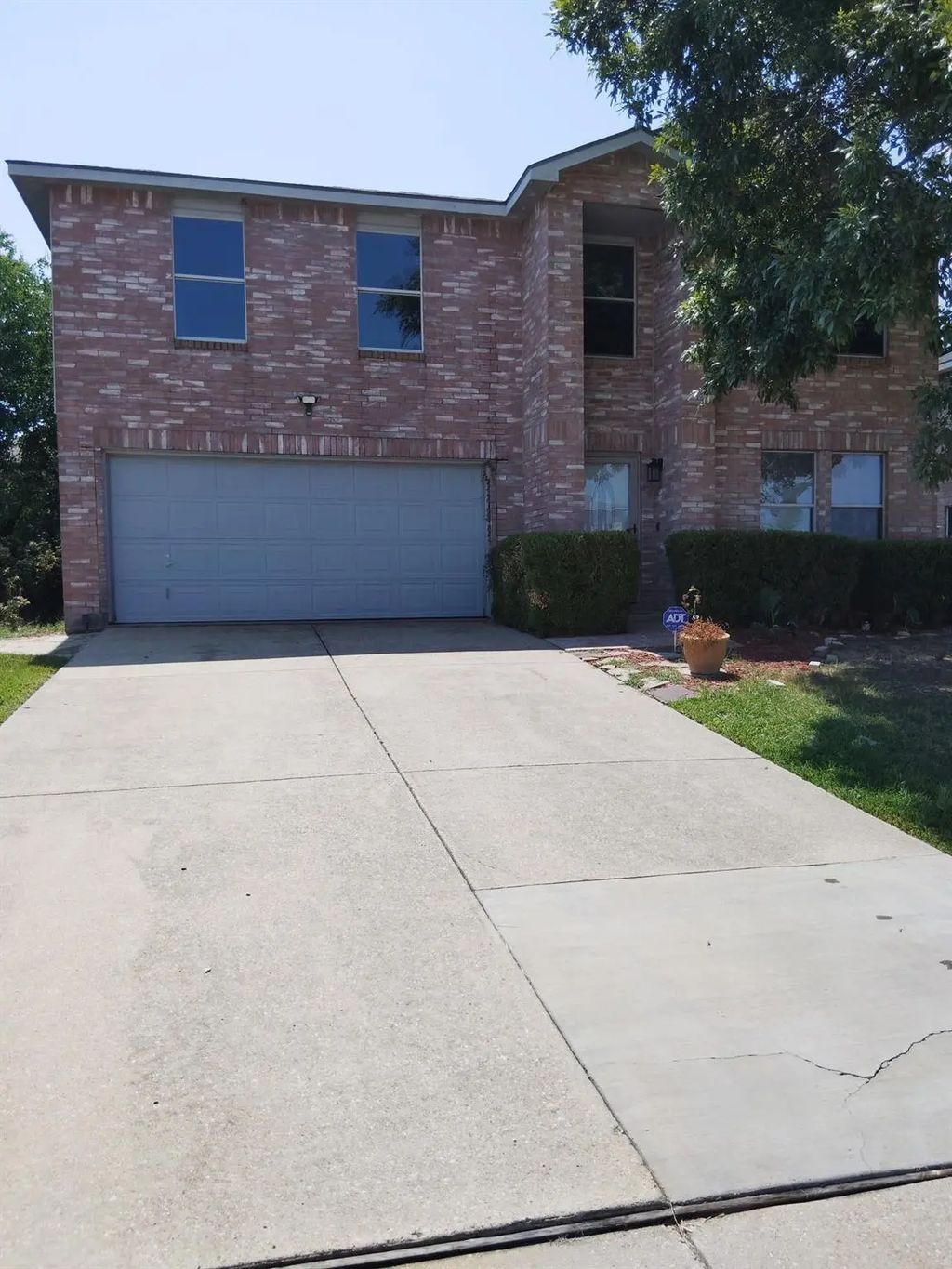 14846 Canyonridge Drive, Balch Springs