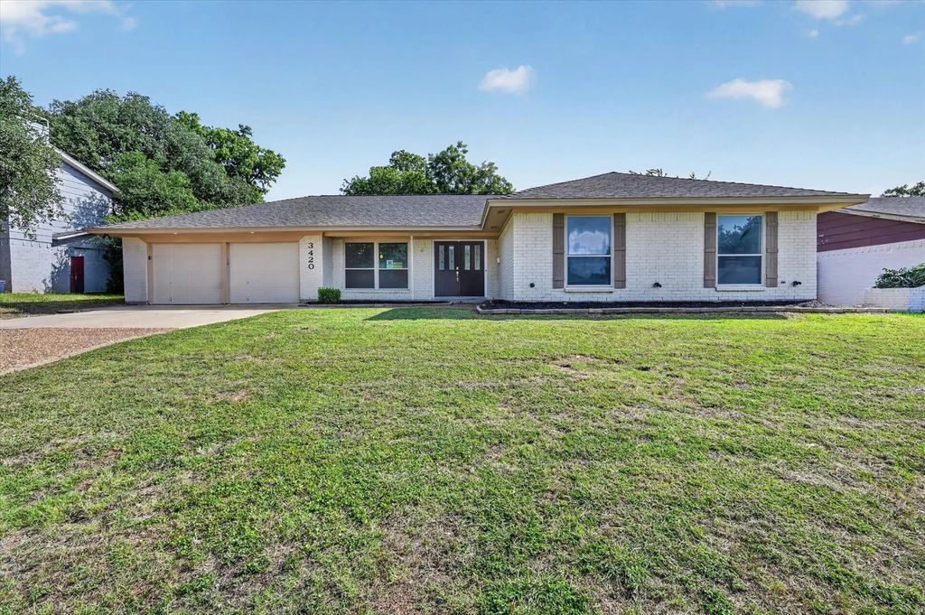 3420 Denbury Drive, Fort Worth