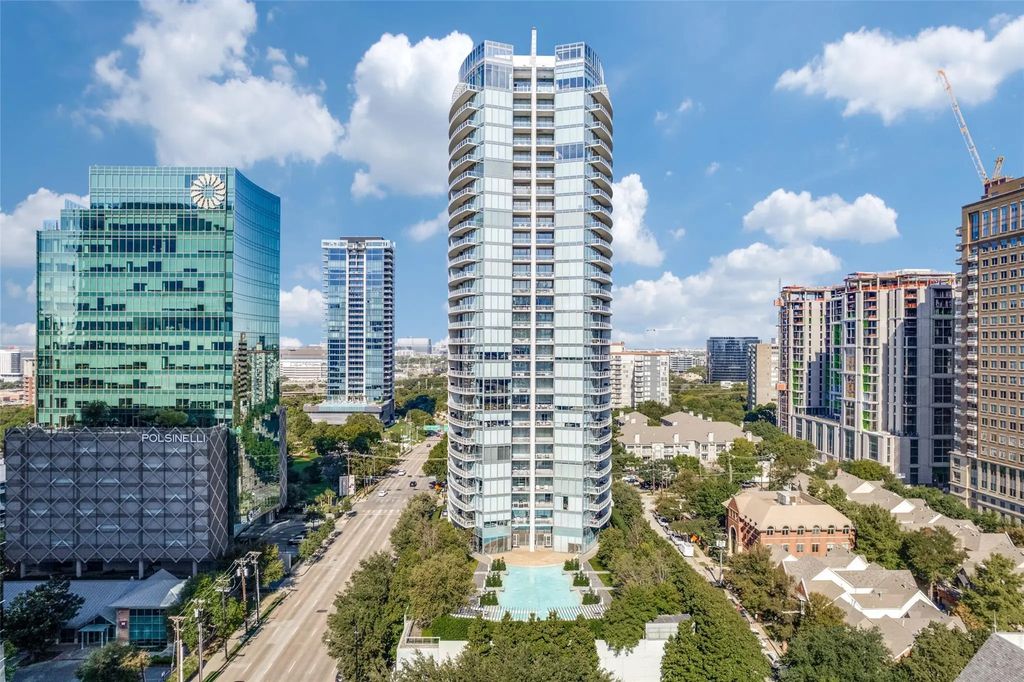 2900 Mckinnon Street 601, Dallas