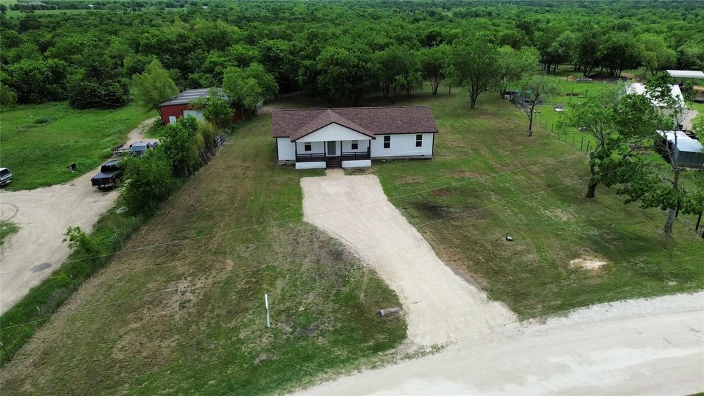 3037 County Road 0018, Corsicana