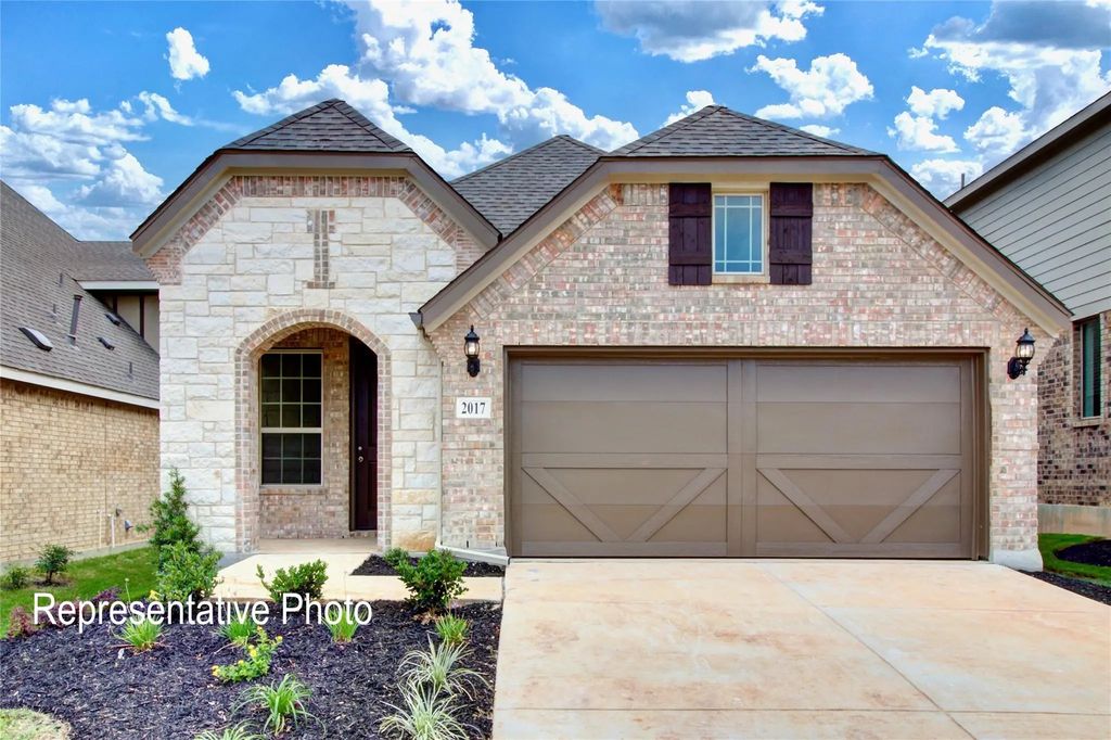 2607 Stowers Street, Anna