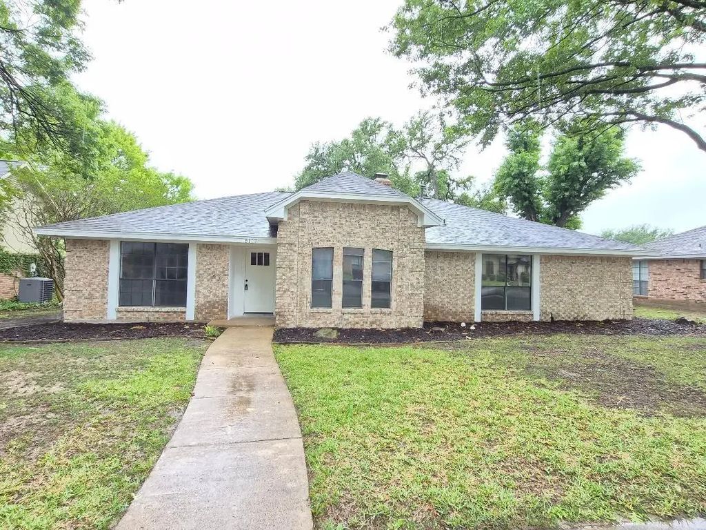 5117 Vera Cruz Drive, Garland
