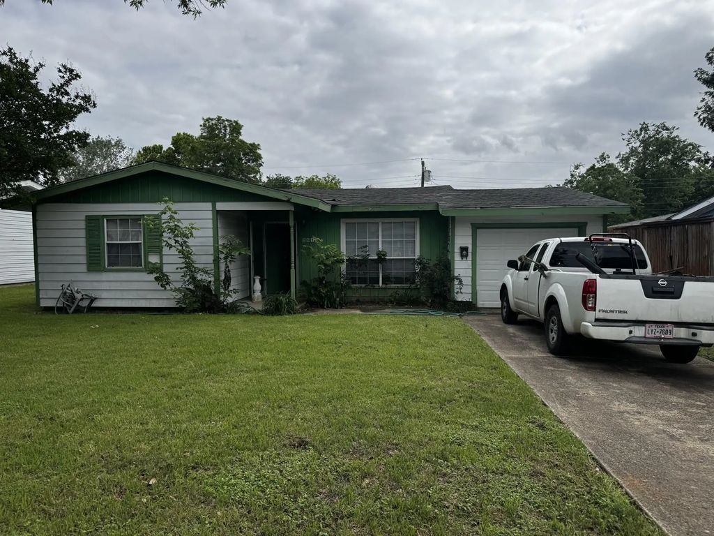2618 Hearthstone Drive, Farmers Branch