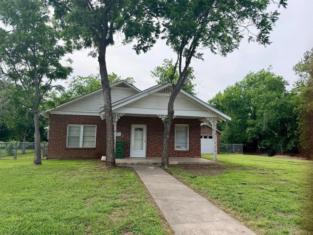 1215 Nw 1st Avenue, Mineral Wells