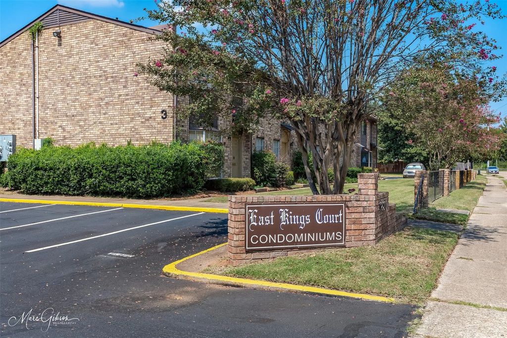 1820 E Kings Highway 42, Shreveport