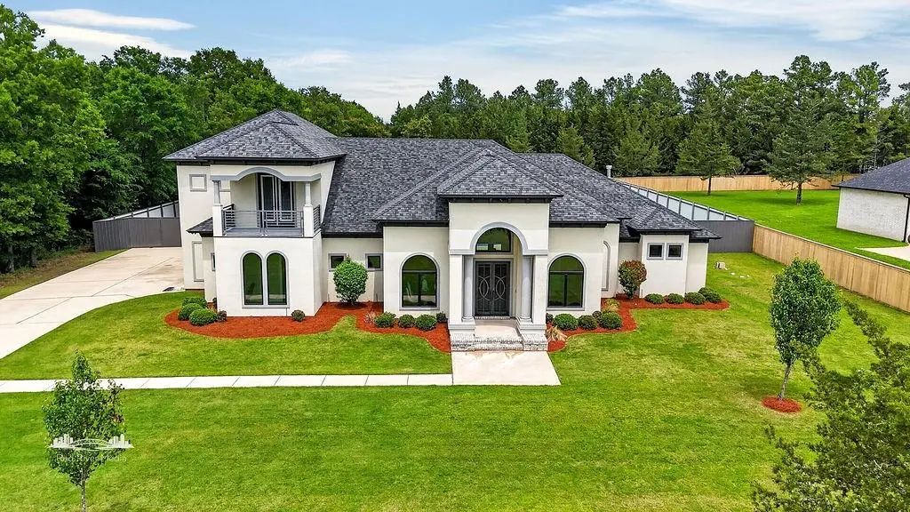 5768 Cross Lake Point Drive, Shreveport