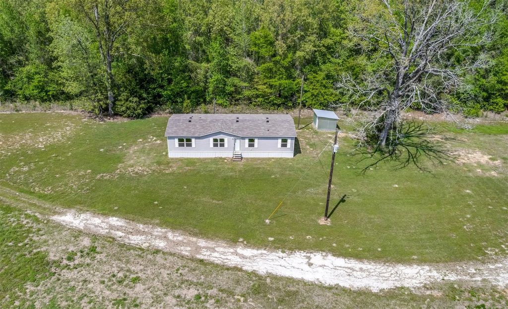 980 County Road 2619, Marietta