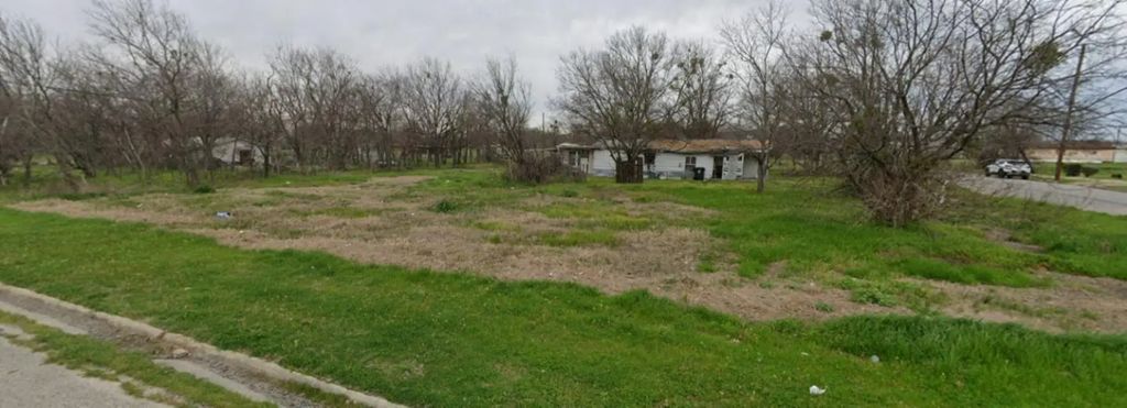 802 E 12th Avenue, Corsicana