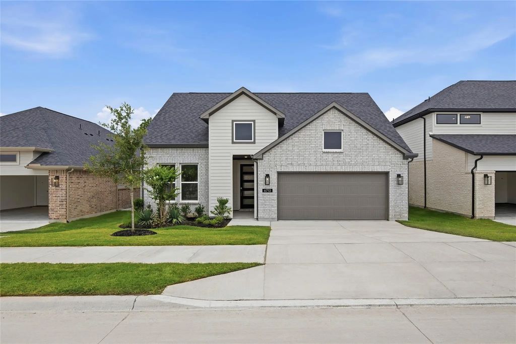 6713 Serenity Drive, Fort Worth