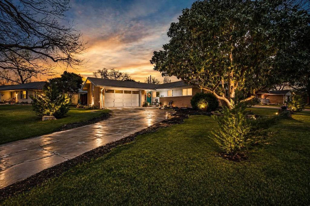 614 Melrose Drive, Richardson