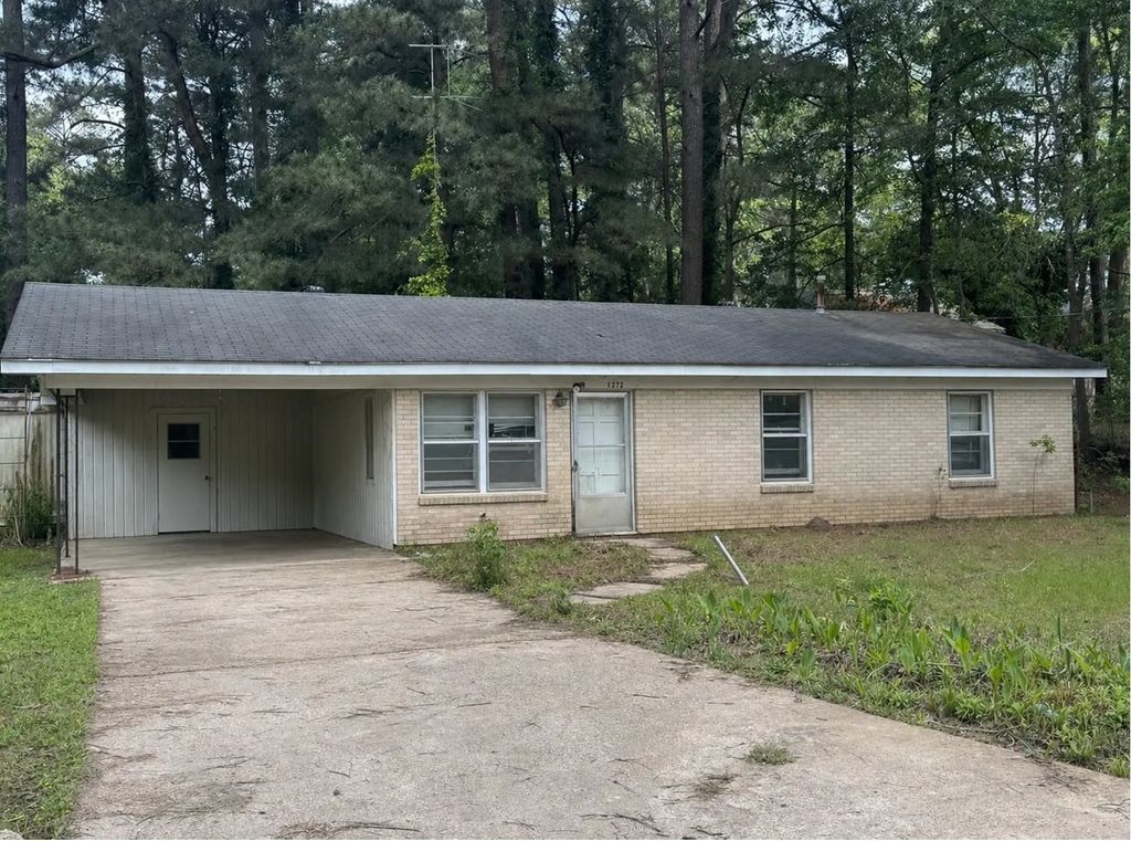 1272 Carson, Haynesville