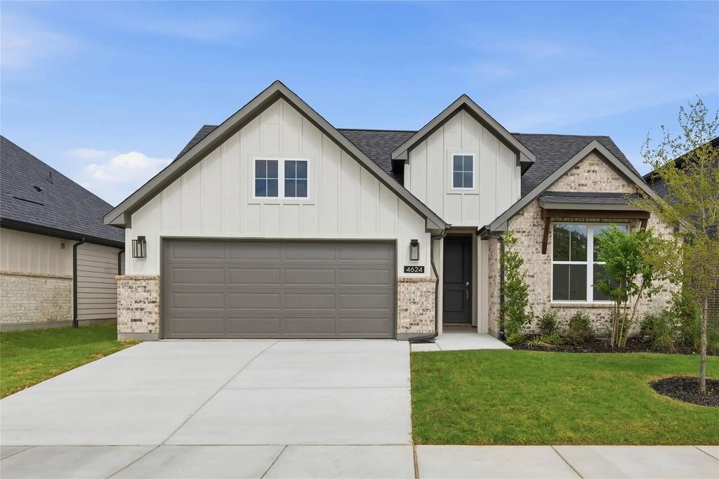 4624 Commack Drive, Fort Worth