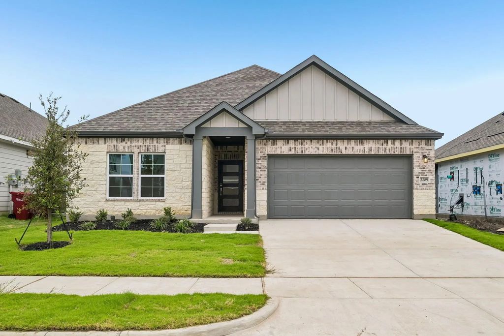 2209 Trailside Drive, Sherman
