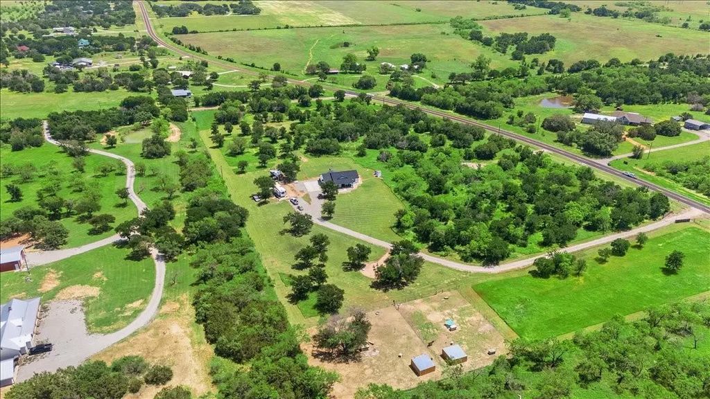 932 Fm 3137, Palo Pinto