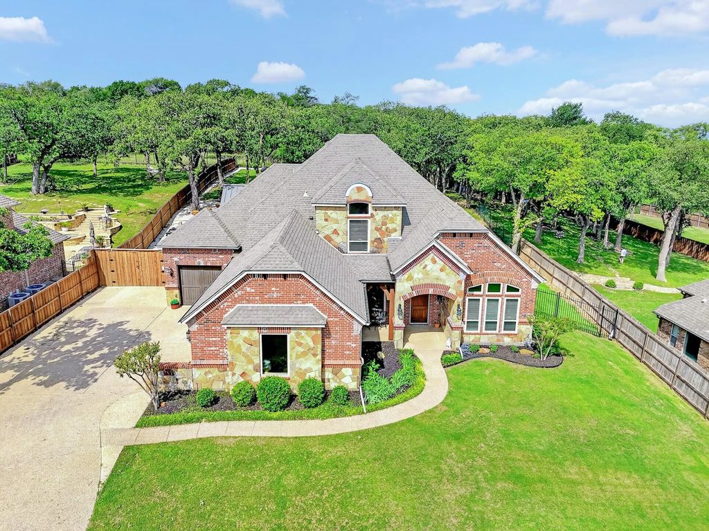 12601 Indian Creek Drive, Fort Worth