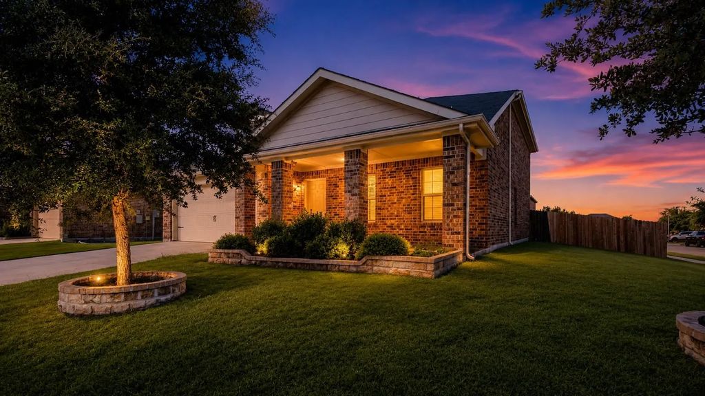 2000 Grimes Drive, Forney