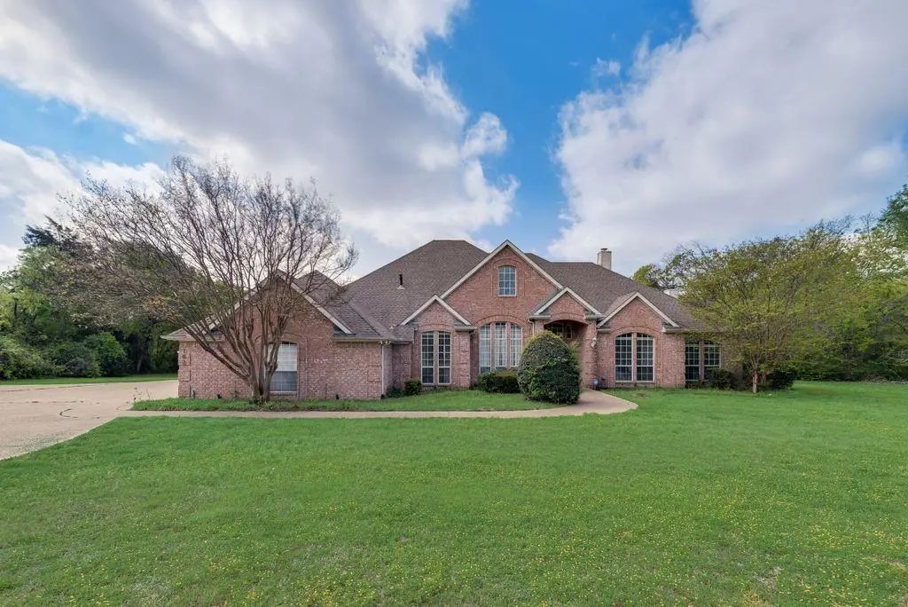 102 Dobbs Road, Lake Dallas