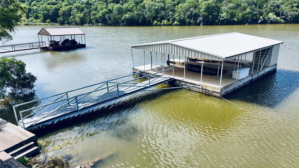 9021 Lacy Road, Graford