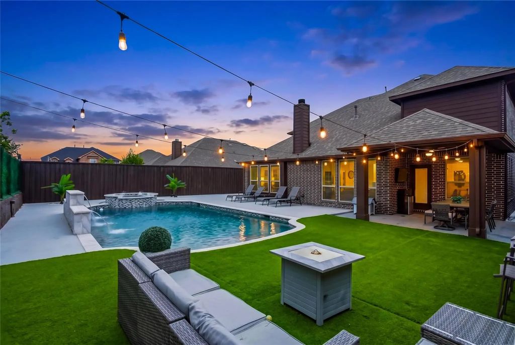 1802 Roundtree Road, Forney