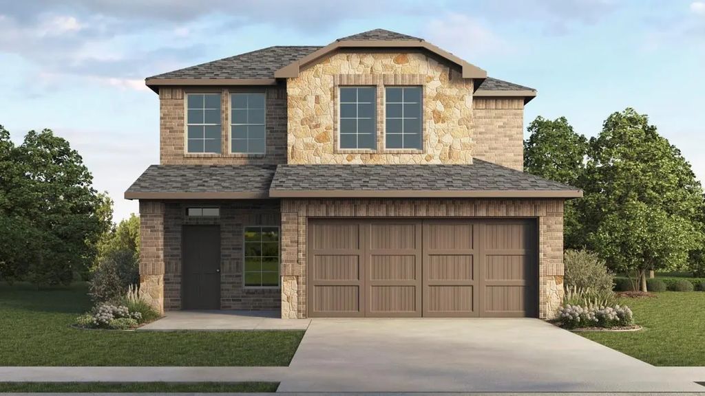 2020 Whispering Lane, Celina