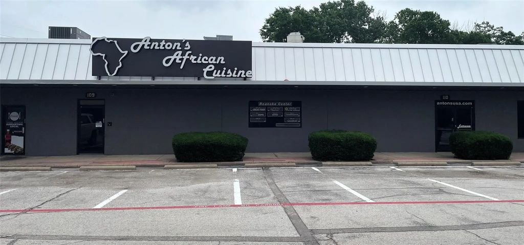 610 E Byron Nelson Boulevard 109-110, Roanoke