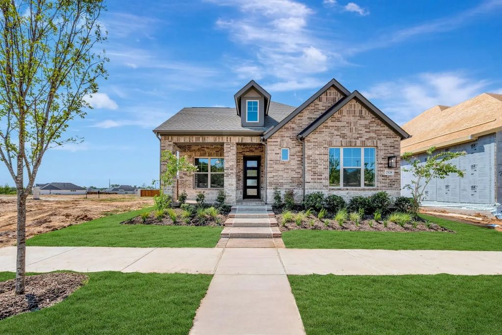 2120 Spotted Fawn Drive, Arlington