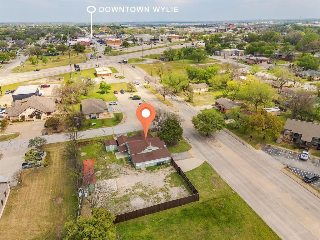 400 S Ballard Avenue, Wylie