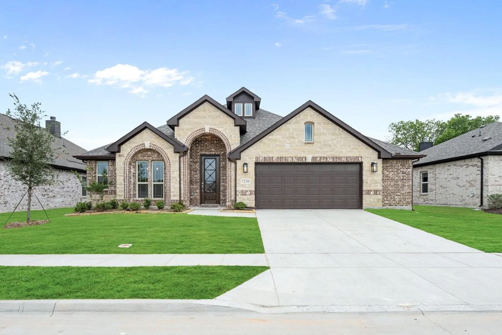 1210 Anderson Drive, Trenton