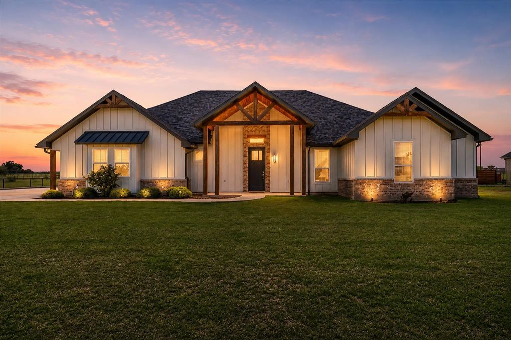 114 Esther Court, Millsap
