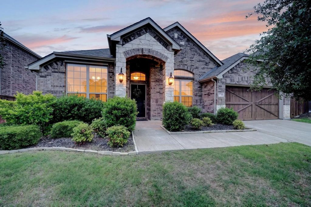 1748 Amalfi Drive, McLendon Chisholm