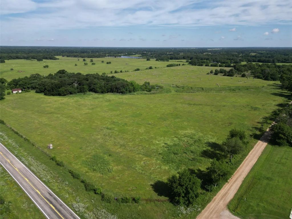 7188 Fm 1567 W, Miller Grove