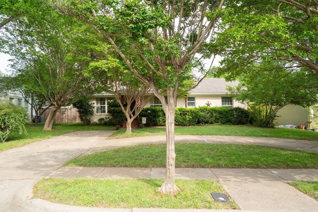 503 S Weatherred Drive, Richardson