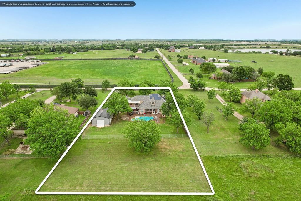 1252 Orchard Lane, Ennis