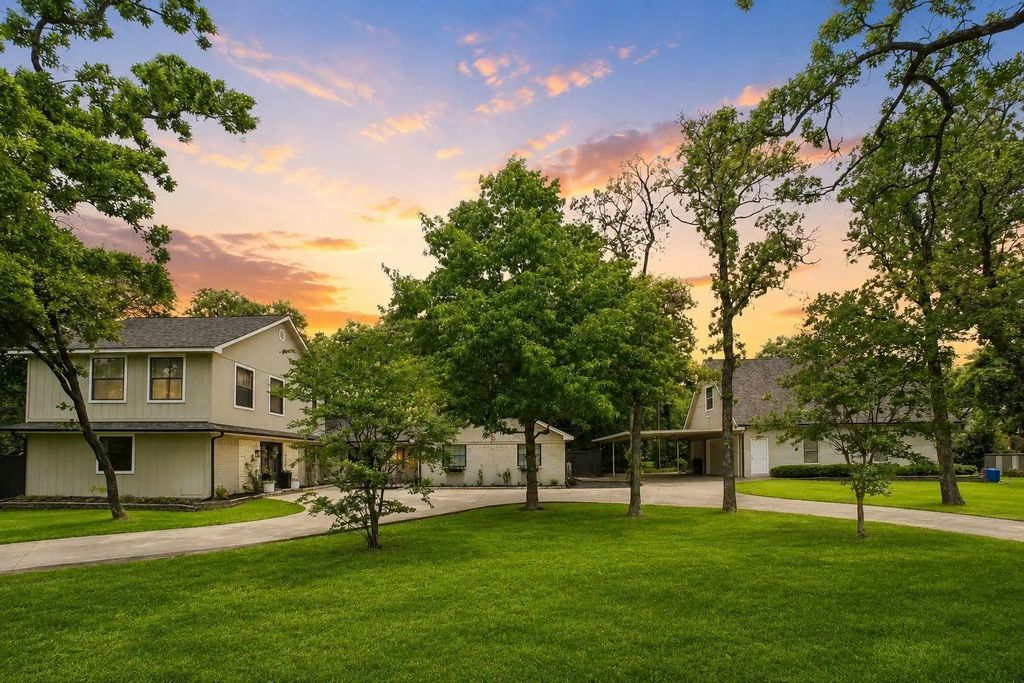 2201 Fawkes Lane, Keller