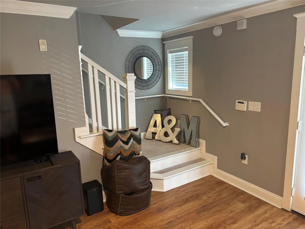 1725 Harvey Mitchell Parkway S 1529, College Station