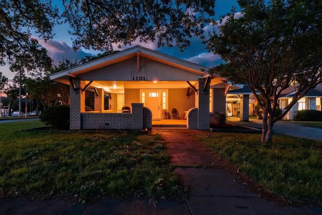 1101 N Oak Avenue, Mineral Wells