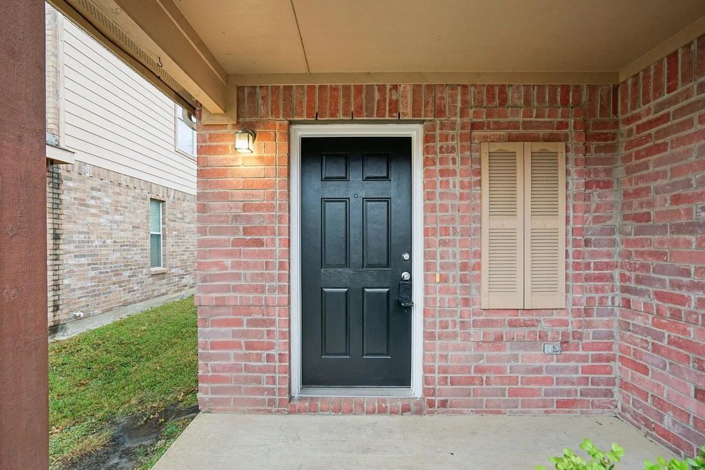9120 Sun Haven Way, Fort Worth