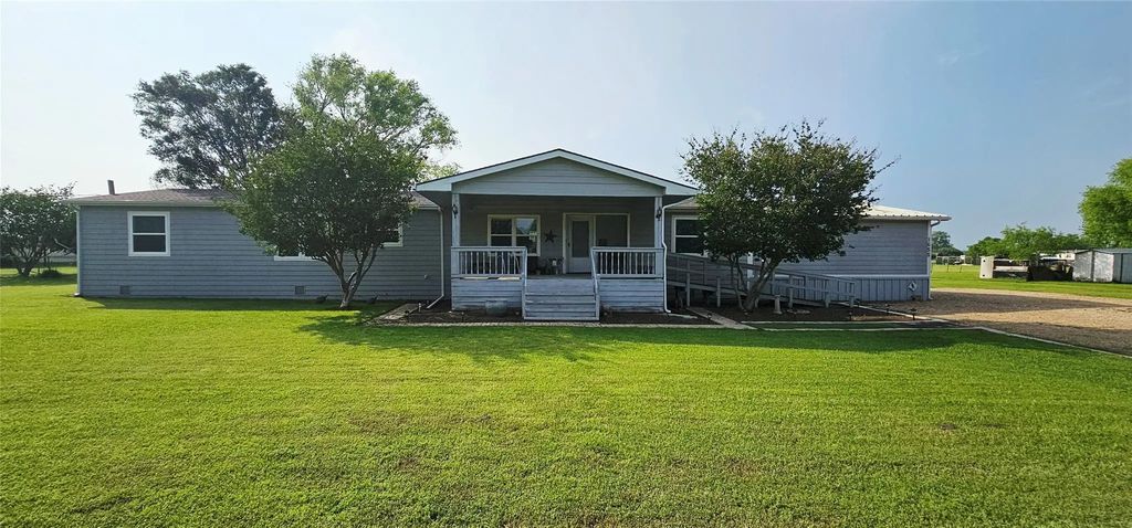 1655 Smith Circle, Combine